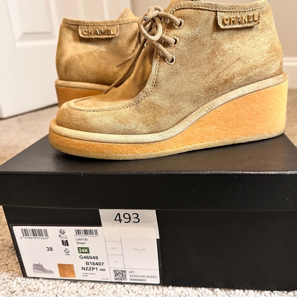 CHANEL 24K Beige Suede Calfskin Wedge Lace Ankle Boots Gold Logo SZ:38 FULL SET